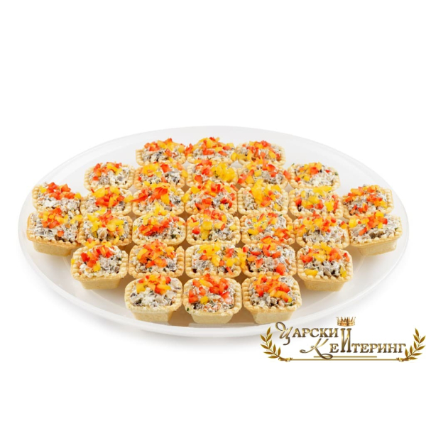 Мини-тарталетки с маринованными грибами и сыром